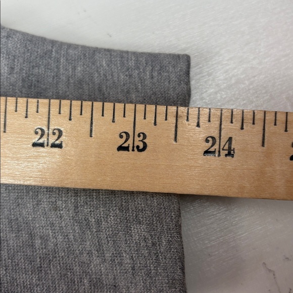 The North Face Women's Hoodie –‎ Size Medium – Classic Zip-Up Sweatshirt - Picture 7 of 8